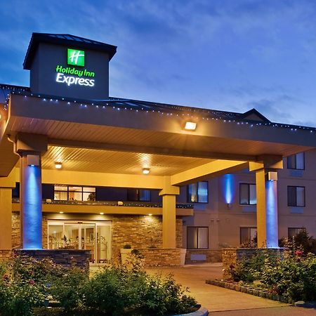 Holiday Inn Express Hotel & Suites Vernon By Ihg Exterior foto