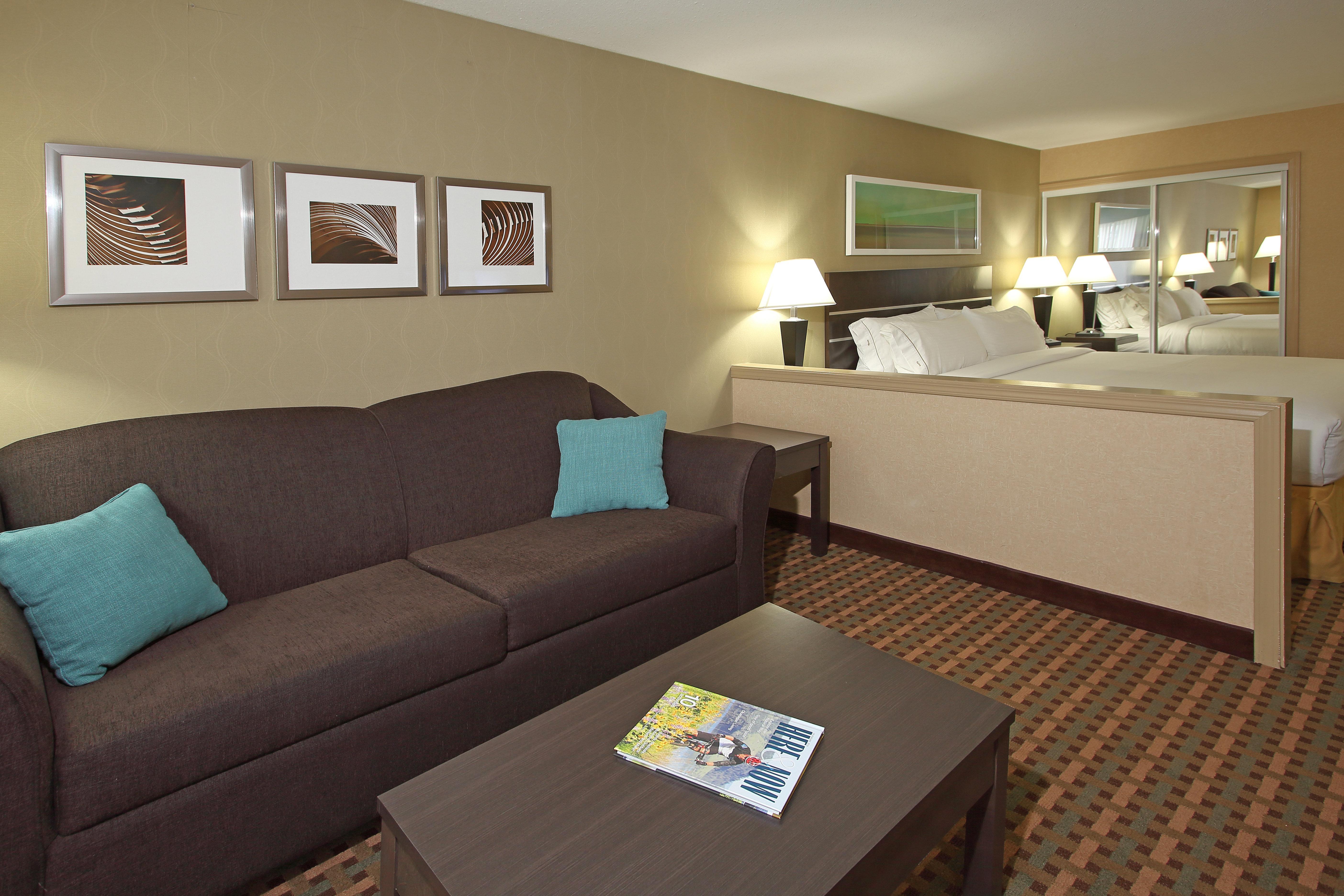 Holiday Inn Express Hotel & Suites Vernon By Ihg Exterior foto