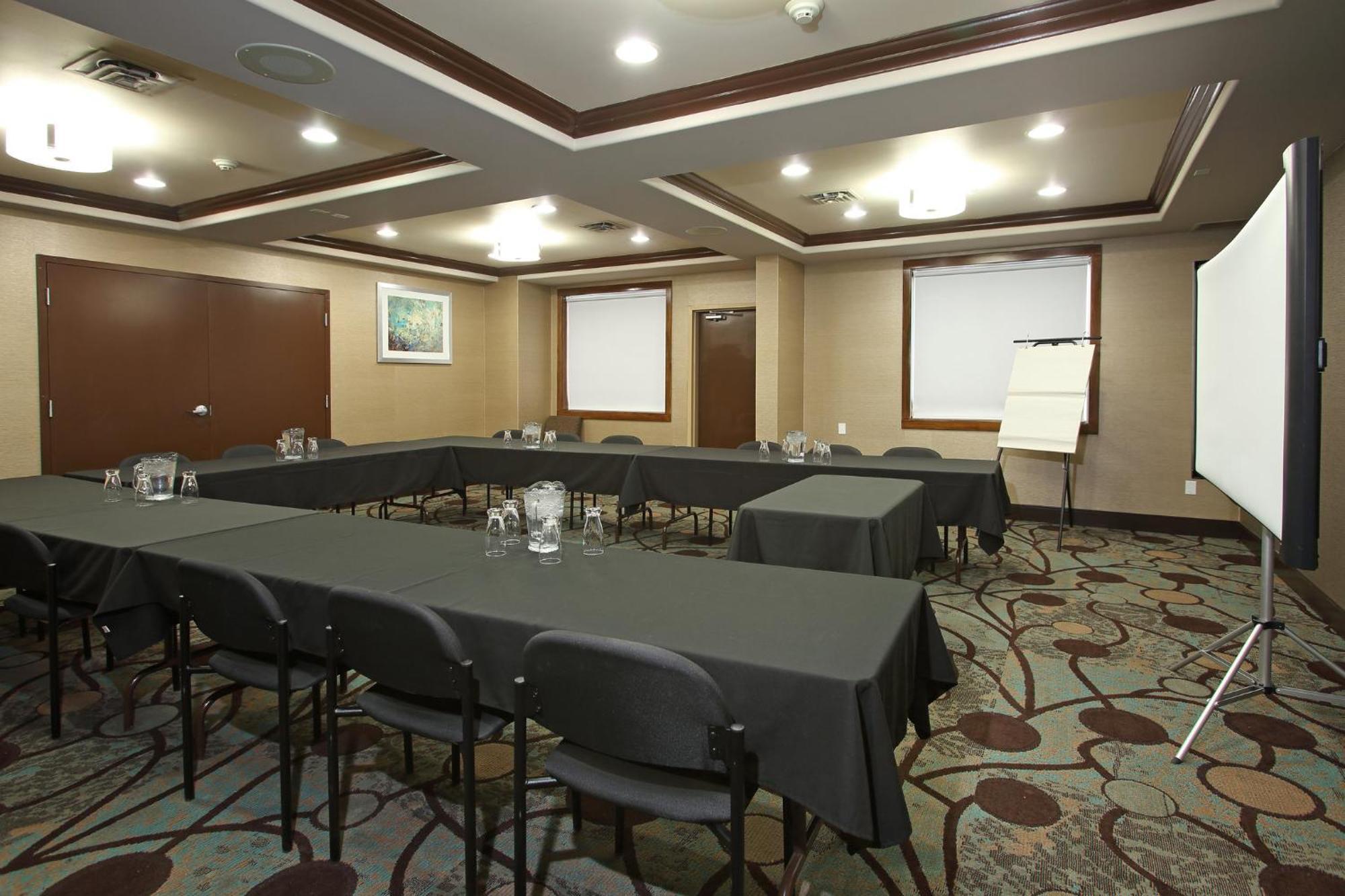 Holiday Inn Express Hotel & Suites Vernon By Ihg Exterior foto