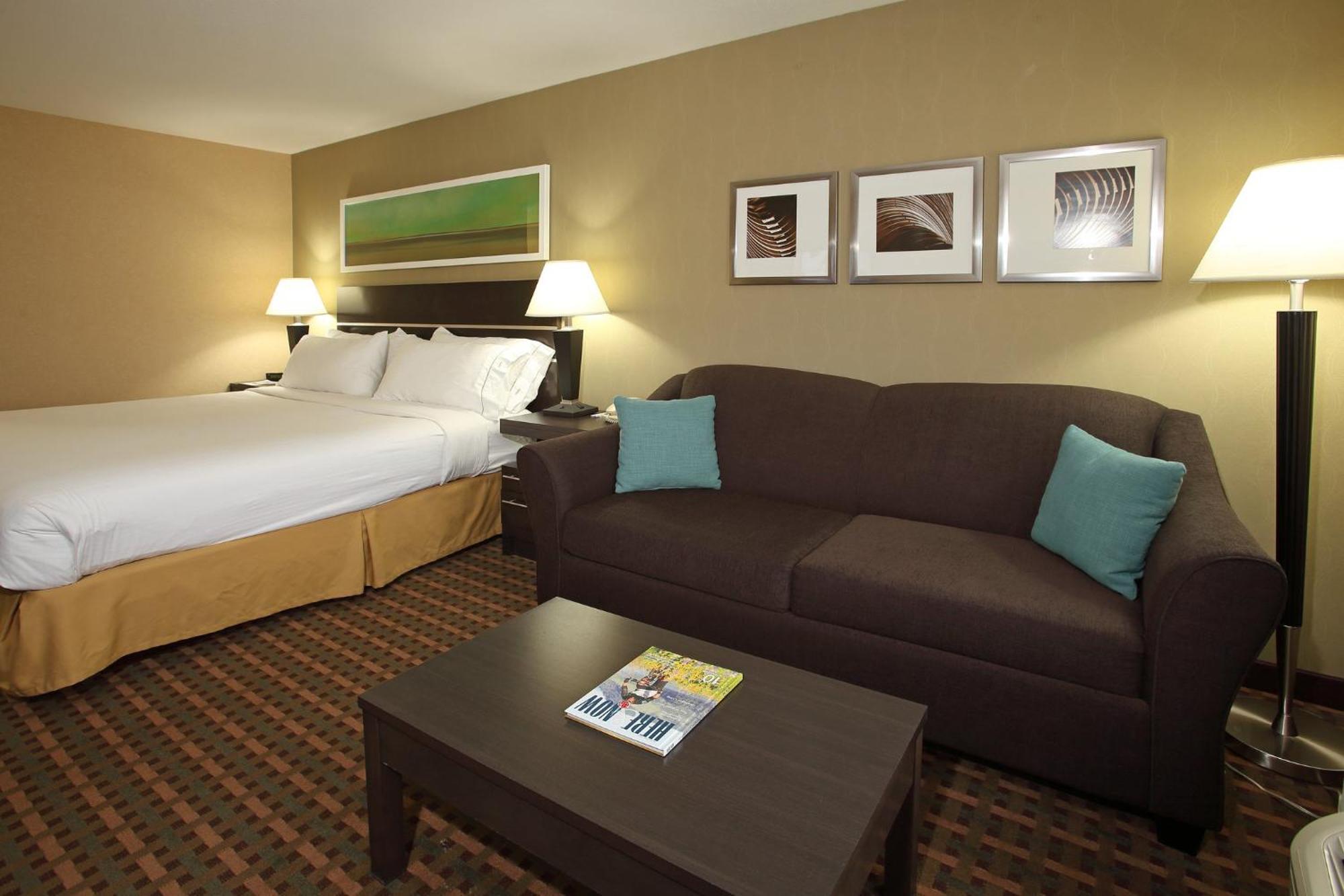 Holiday Inn Express Hotel & Suites Vernon By Ihg Exterior foto